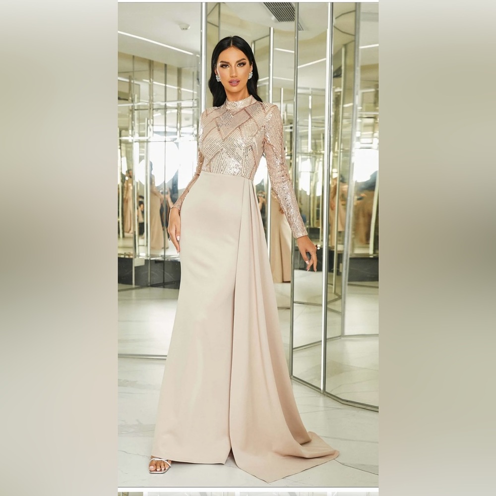 Rose gold sequin gown size - size 6/8 - Picture 3 of 5